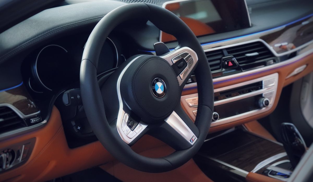 Essential Items to Keep in Your Executive Car for Clients