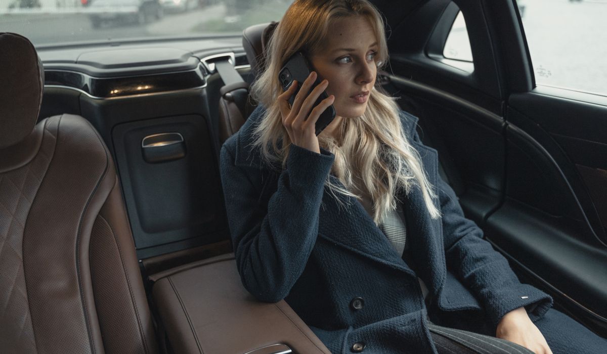 How to Choose the Right Airport Transfer Service for Business