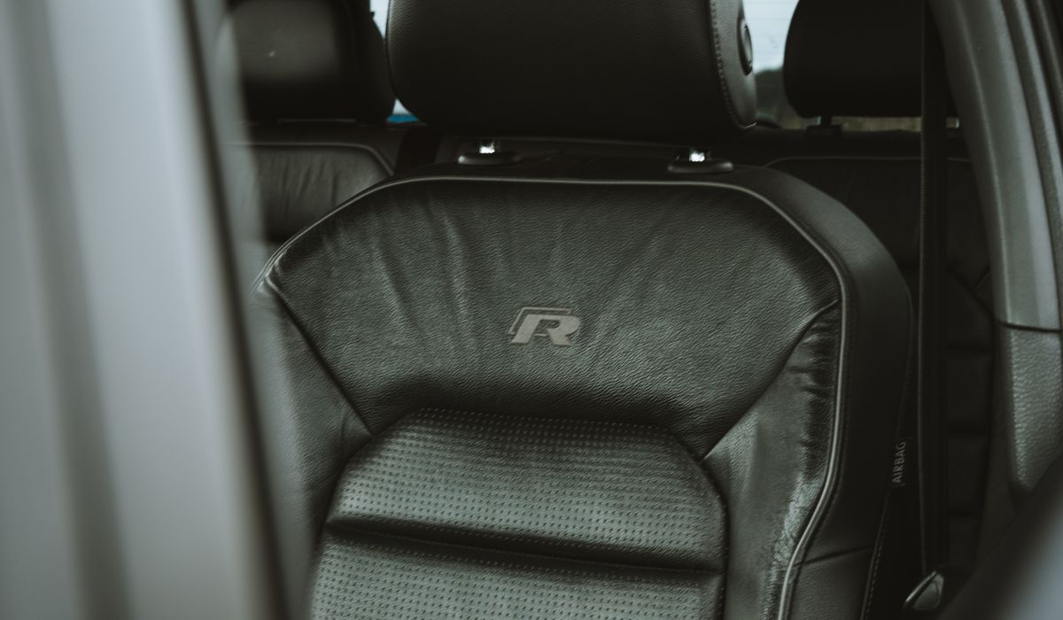 Choosing the Right Vehicle for a Wedding Day Transfer